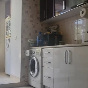 In Baku 80.0 m² apartment is for sale - Image 3