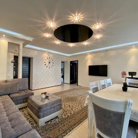In Baku 110.0 m² apartment is for sale - Image 3