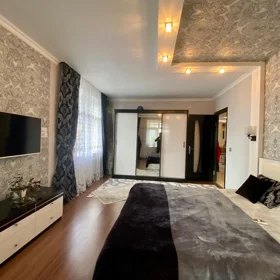 In Baku 110.0 m² apartment is for sale - Image 5