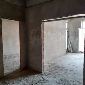 In Baku 140.0 m² apartment is for sale - Image 3