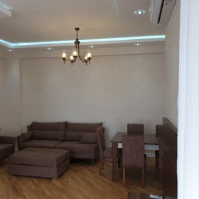 In Baku 90.0 m² apartment is for rent - Image 2