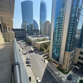 In Baku 85.0 m² apartment is for rent - Image 2