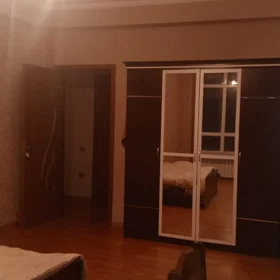 In Baku 106.0 m² apartment is for rent - Image 5