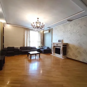 In Baku 150.0 m² apartment is for rent - Image 2