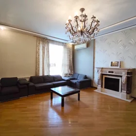 In Baku 150.0 m² apartment is for rent - Image 3