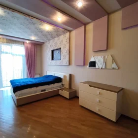 In Baku 150.0 m² apartment is for rent - Image 5