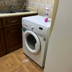 In Baku 120.0 m² apartment is for sale - Image 3