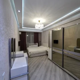 In Baku 107.0 m² apartment is for sale - Image 3