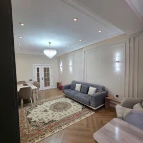 In Baku 130.0 m² apartment is for sale - Image 2