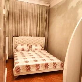 In Baku 90.0 m² apartment is for rent - Image 5