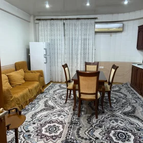 In Baku 176.0 m² apartment is for rent - Image 4