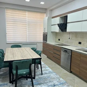 In Baku 130.0 m² apartment is for rent - Image 3