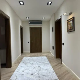 In Baku 130.0 m² apartment is for rent - Image 5