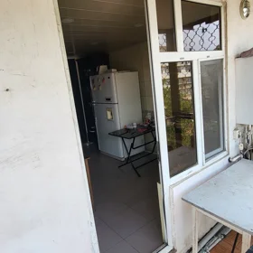 In Baku 155.0 m² apartment is for sale - Image 5