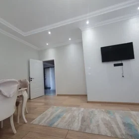 In Baku 92.0 m² apartment is for rent - Image 2
