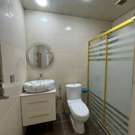 In Baku 65.0 m² apartment is for sale - Image 5