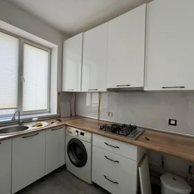 In Baku 105.0 m² apartment is for rent - Image 3