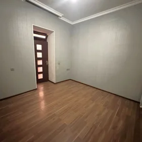 In Baku 65.0 m² house with 3.0 rooms is for rent - Image 5