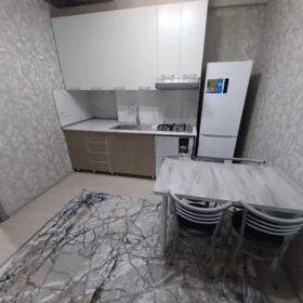 In Baku 80.0 m² apartment is for rent - Image 3