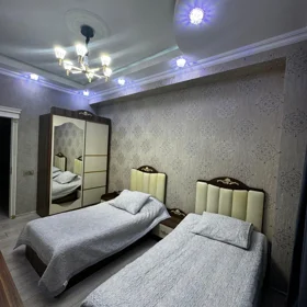 In Baku 125.0 m² apartment is for rent - Image 5