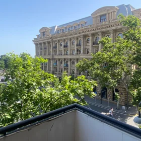 In Baku 75.0 m² apartment is for rent - Image 3