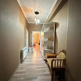 In Baku 101.0 m² apartment is for sale - Image 2
