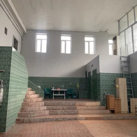 In Baku 202.0 m² house with 8.0 rooms is for sale - Image 4