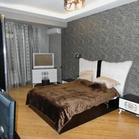 In Baku 175.0 m² apartment is for rent - Image 5