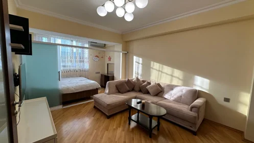 In Baku 60.0 m² apartment is for rent - Image 2