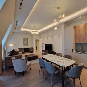 In Baku 110.0 m² apartment is for rent - Image 2