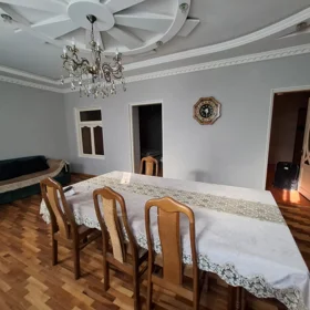 In Baku 90.0 m² house with 3.0 rooms is for sale - Image 5