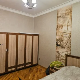 In Baku 400.0 m² apartment is for rent - Image 4