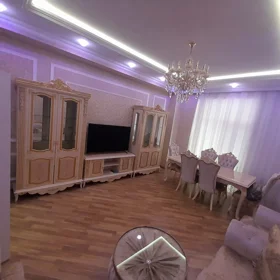In Baku 90.0 m² apartment is for rent - Image 3