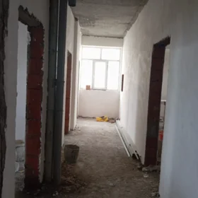 In Khirdalan 135.0 m² apartment is for sale - Image 4