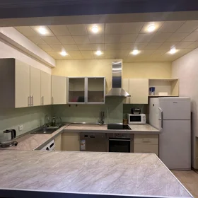 In Baku 110.0 m² apartment is for rent - Image 4