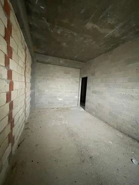 In Baku 70.0 m² apartment is for sale - Image 4