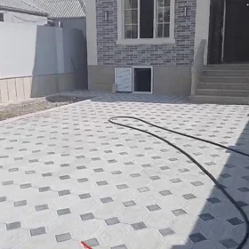 In Baku 180.0 m² house with 5.0 rooms is for sale - Image 3