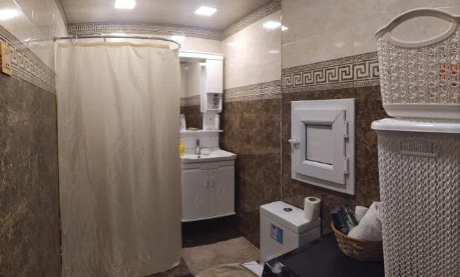 In Baku 55.0 m² apartment is for sale - Image 4