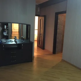 In Baku 95.0 m² apartment is for rent - Image 5