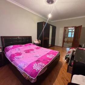 In Baku 65.0 m² apartment is for sale - Image 2