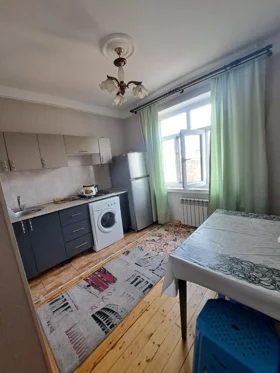 In Baku 65.0 m² apartment is for sale - Image 2