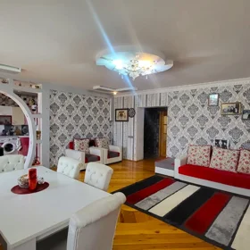 In Baku 120.0 m² apartment is for sale - Image 2