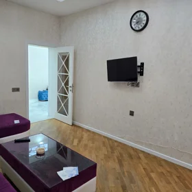 In Baku 70.0 m² apartment is for rent - Image 3