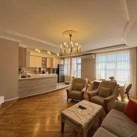 In Baku 117.0 m² apartment is for sale - Image 3