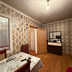 In Baku 75.0 m² apartment is for rent - Image 3