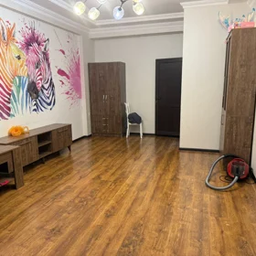 In Baku 90.0 m² apartment is for rent - Image 3