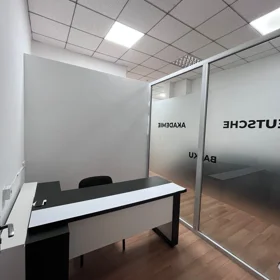 In Baku 140.0 m² office is for rent - Image 2