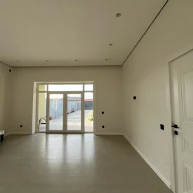 In Baku 125.0 m² house with 4.0 rooms is for sale - Image 3