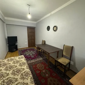 In Baku 70.0 m² apartment is for rent - Image 4