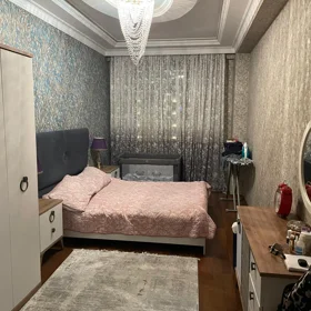 In Baku 90.0 m² apartment is for rent - Image 3